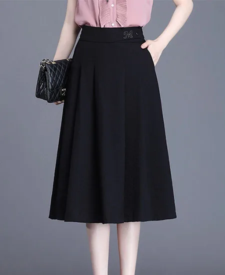 Mẫu đồng phục chân váy đen