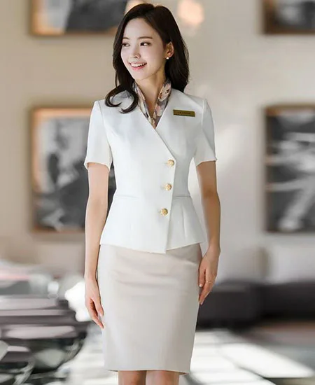 đồng phục lễ tân khách sạn 5 sao